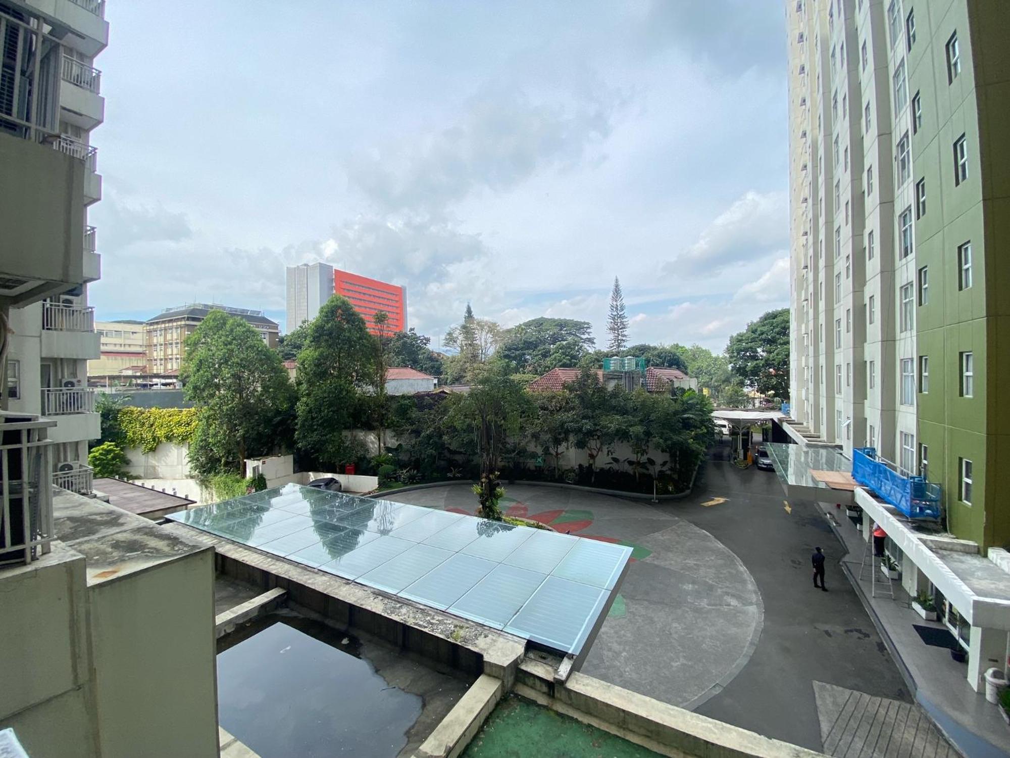 Cozy 1br At Parahyangan By Travelio *