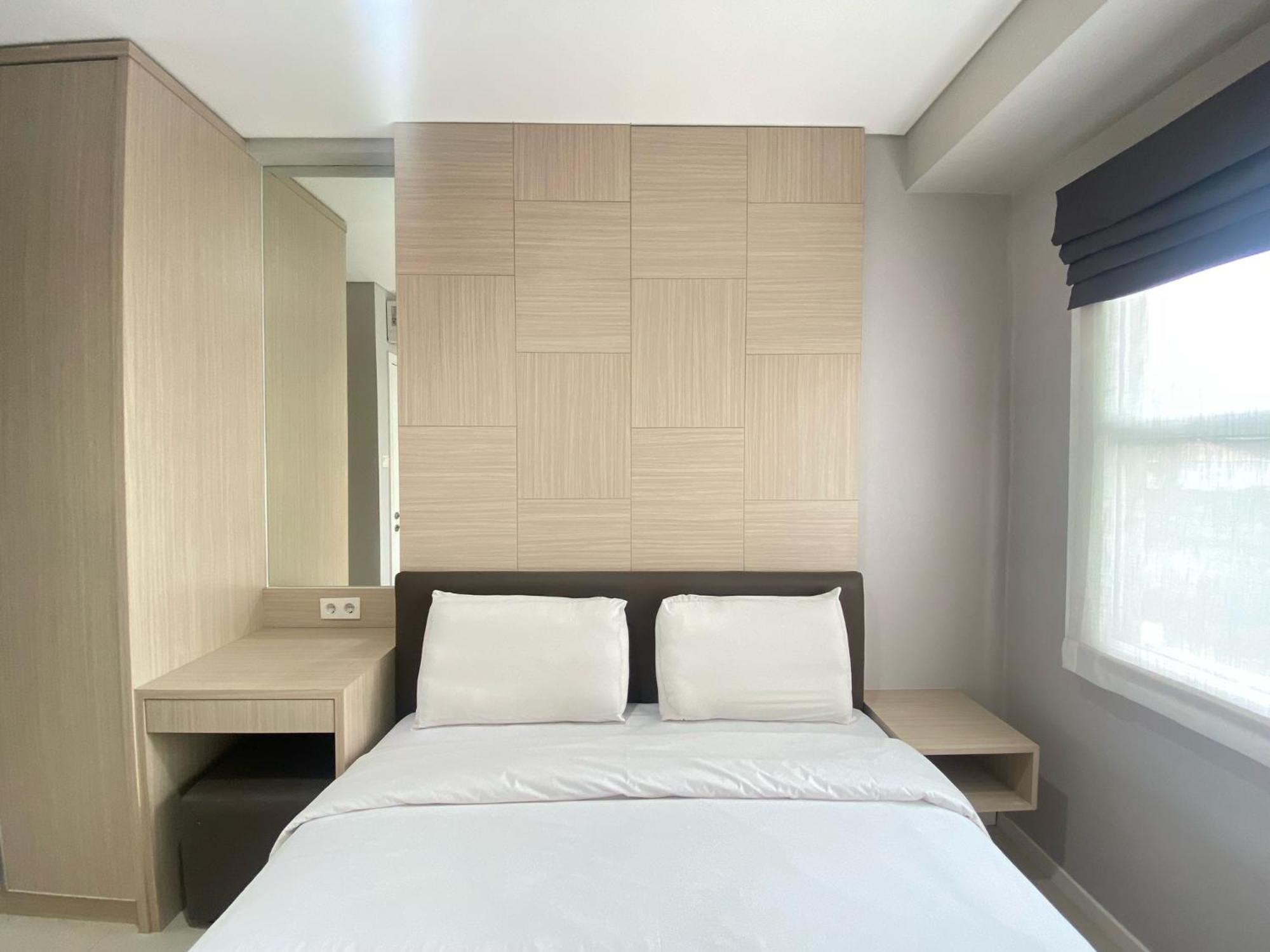 Cozy 1br At Parahyangan By Travelio Apartemen